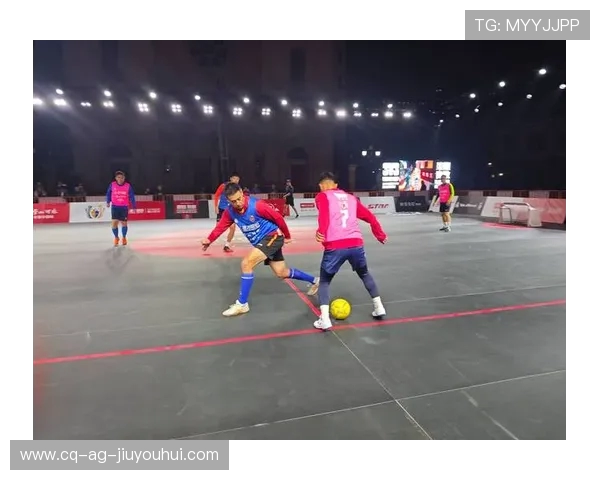 从街头足球到世界巨星的奋斗历程：一段不平凡的足球梦想之路